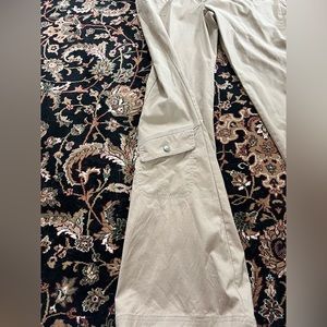 Athleta Dipper Nylon Cargo Hiking Pants Kahki Size 14T Low Rise Women's Bootcut